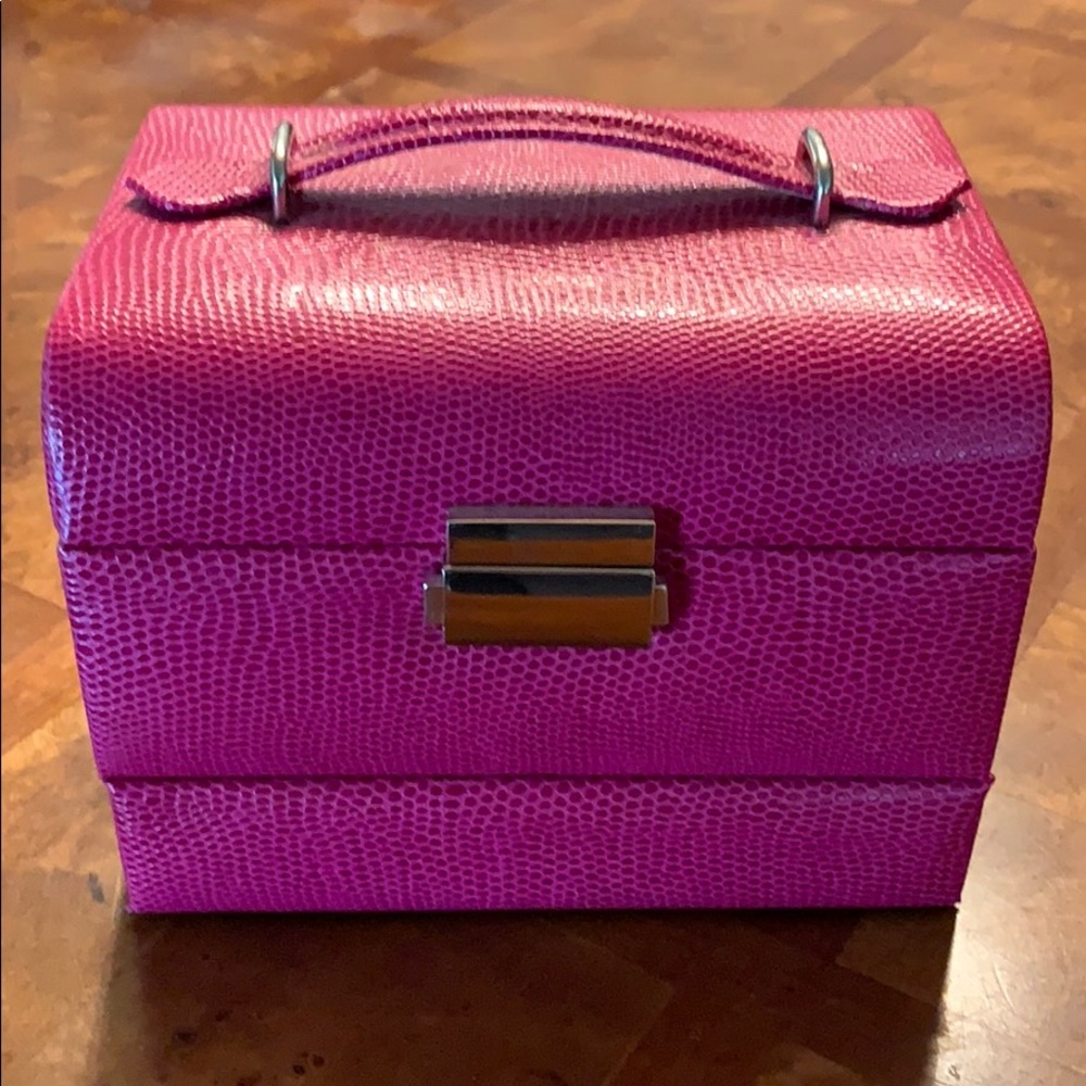 Jewelry box